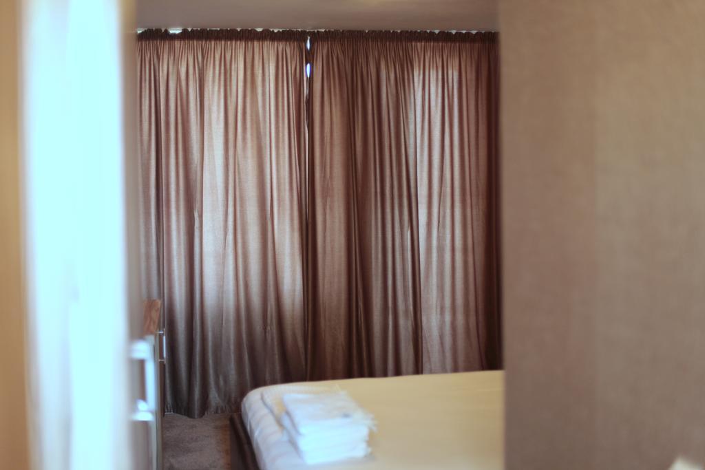 Hotel Hypnotique à Năvodari Extérieur photo