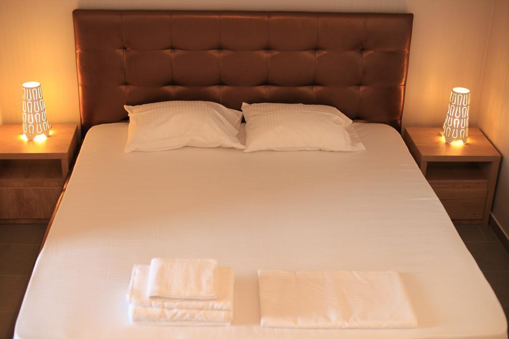 Hotel Hypnotique à Năvodari Extérieur photo
