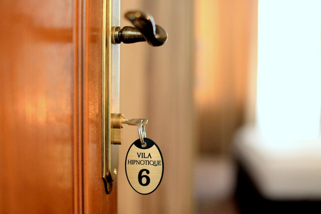 Hotel Hypnotique à Năvodari Extérieur photo